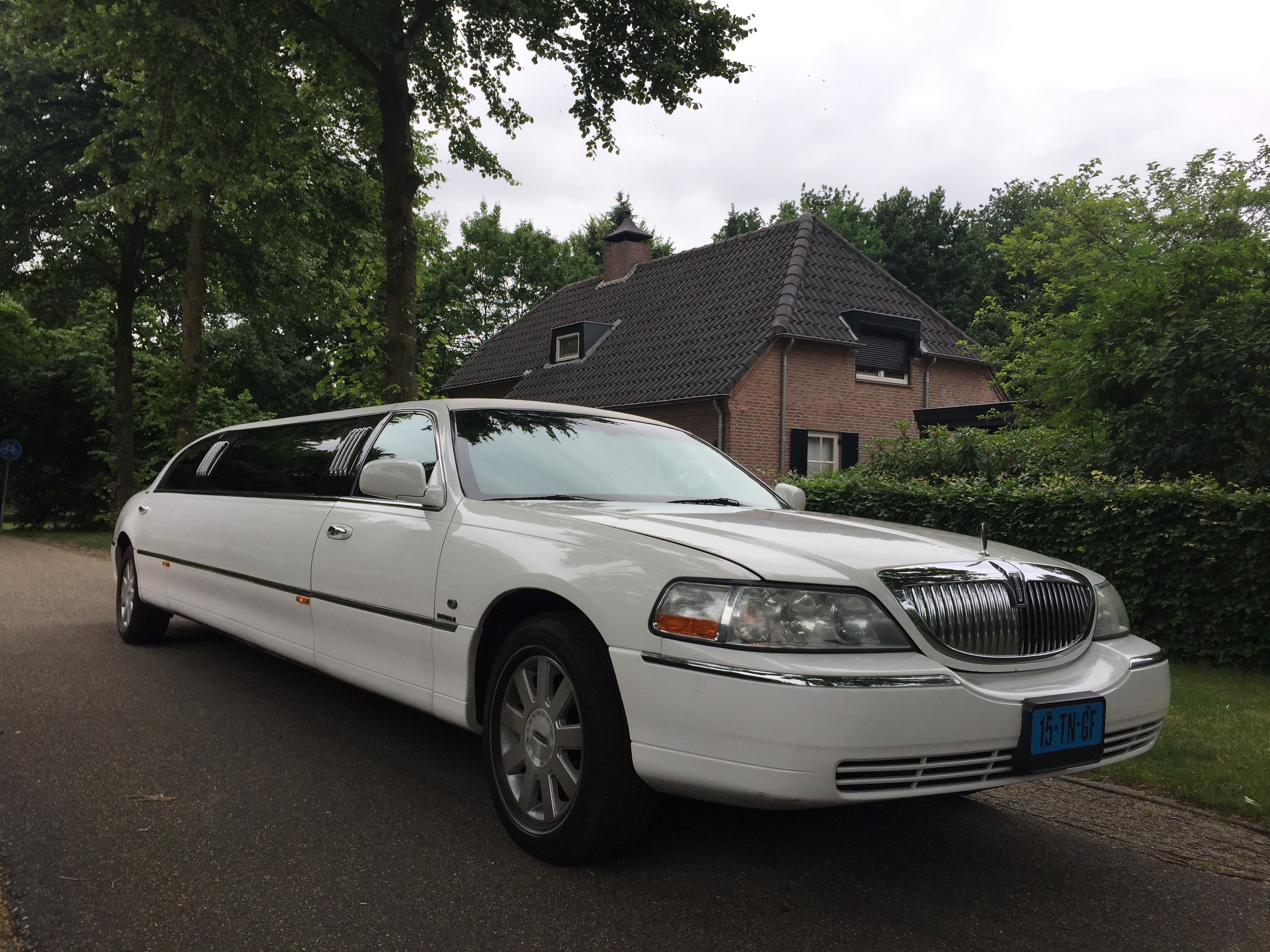 lincoln limousine